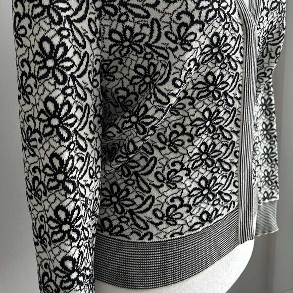 Vintage Jones New York Black & Off-White Floral Jacquard Knit Cardigan – US S - Picture 2 of 12